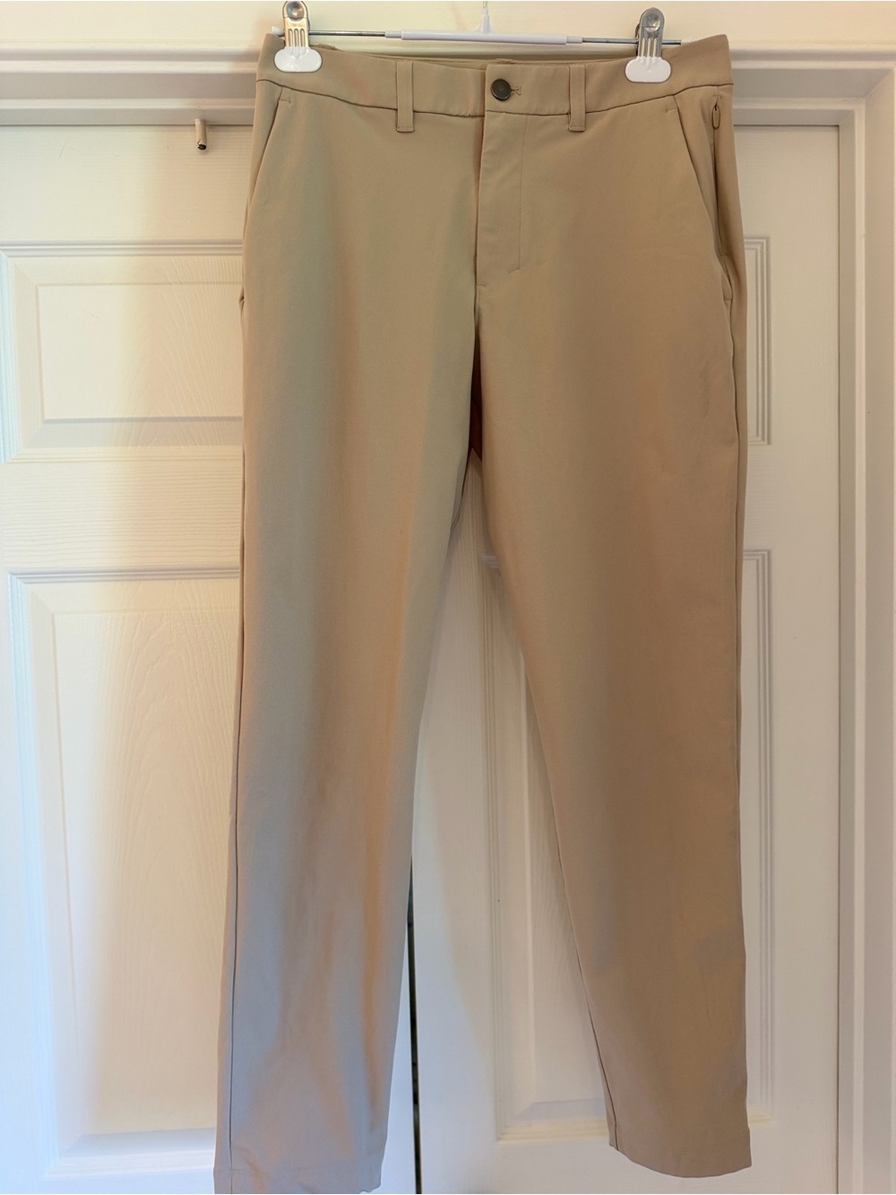 EUC lululemon athletica Men's Khaki Performance Chinos size 30 32